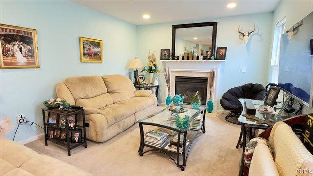 4757 Manor Hill Dr, Onondaga, NY 13215