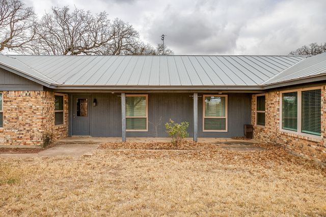 938 County Road 3341, Paradise, TX 76073