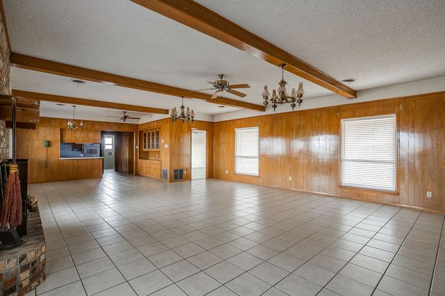 938 County Road 3341, Paradise, TX 76073