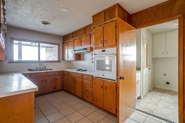 938 County Road 3341, Paradise, TX 76073