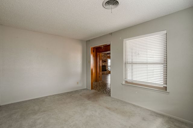 938 County Road 3341, Paradise, TX 76073