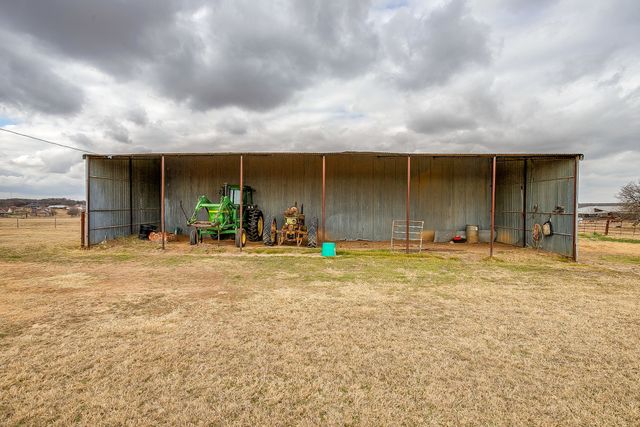 938 County Road 3341, Paradise, TX 76073