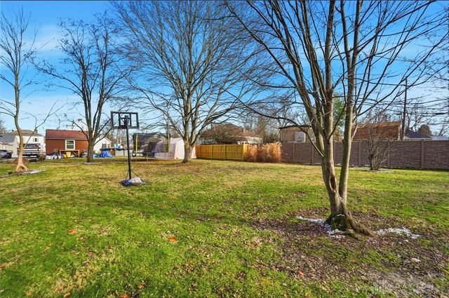 217 W Fosters Maineville Road, Maineville, OH 45039