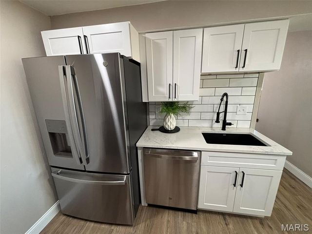 9509 Eucalyptus Drive, Affton, MO 63123