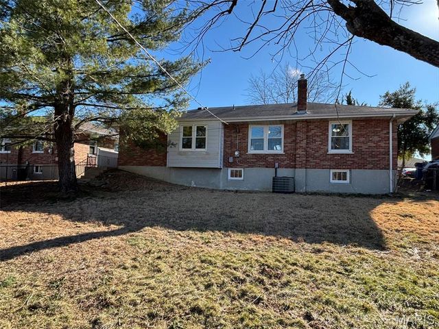 9509 Eucalyptus Drive, Affton, MO 63123