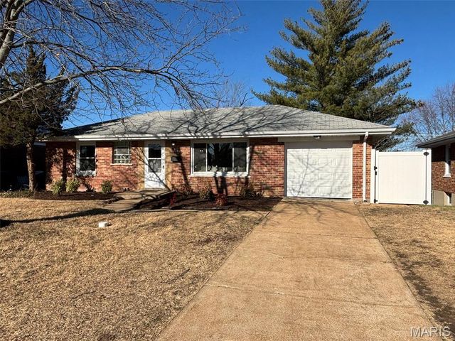 9509 Eucalyptus Drive, Affton, MO 63123