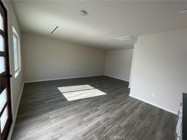 10213 Quill Avenue, Sunland, CA 91040