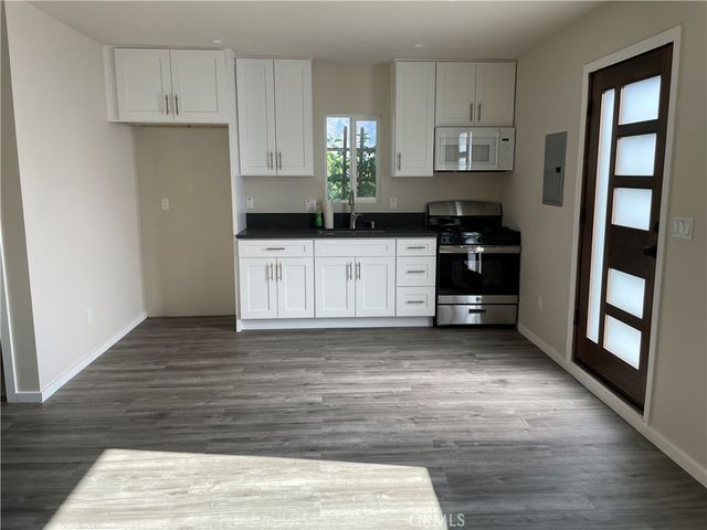 10213 Quill Avenue, Sunland, CA 91040