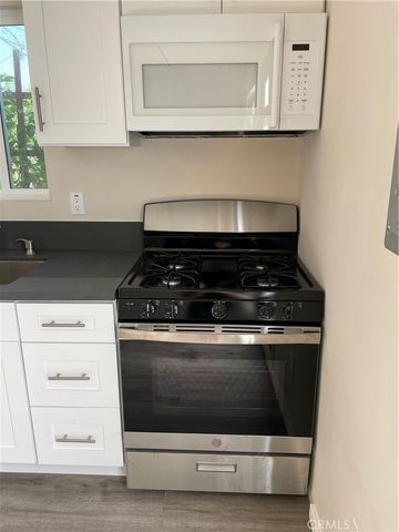 10213 Quill Avenue, Sunland, CA 91040