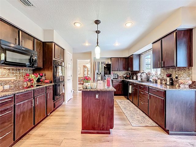 2062 LAKE MARION DRIVE, Apopka, FL 32712
