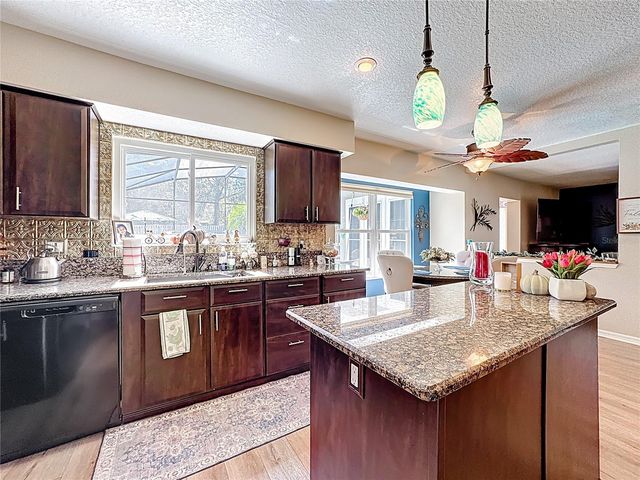2062 LAKE MARION DRIVE, Apopka, FL 32712