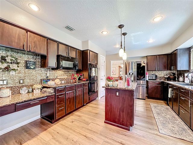 2062 LAKE MARION DRIVE, Apopka, FL 32712
