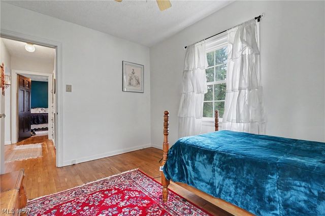 1952 Canton Road, Akron, OH 44312