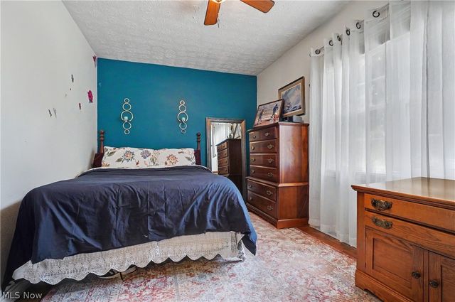 1952 Canton Road, Akron, OH 44312