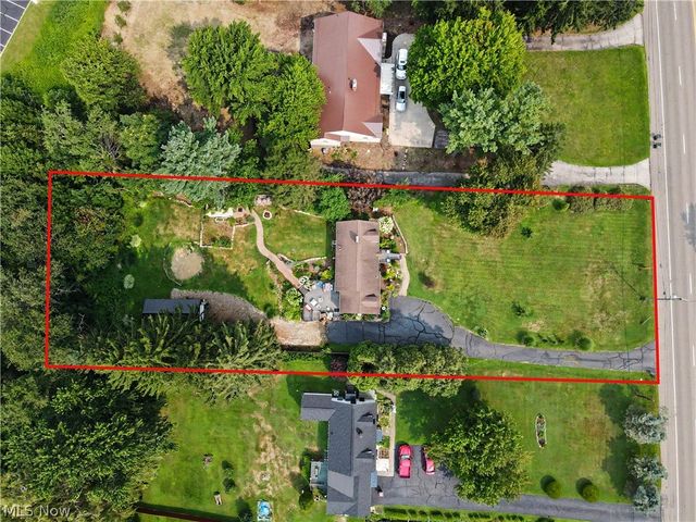1952 Canton Road, Akron, OH 44312