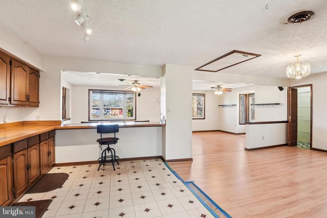 8292 SHILLING RD, Pasadena, MD 21122