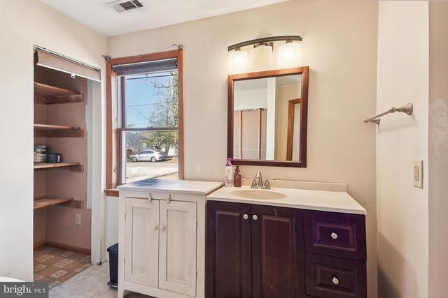 8292 SHILLING RD, Pasadena, MD 21122