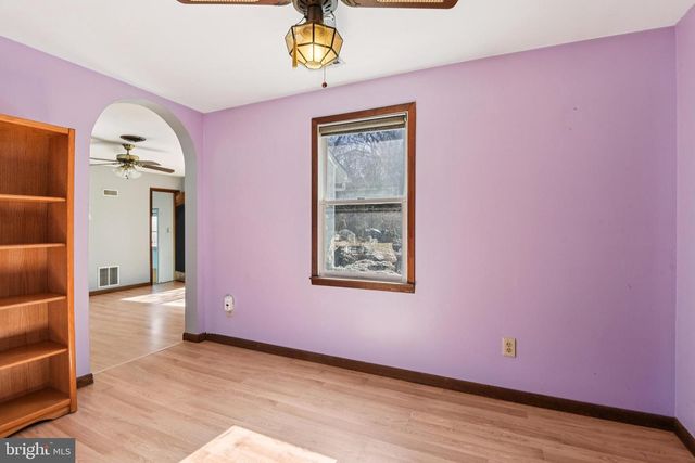 8292 SHILLING RD, Pasadena, MD 21122