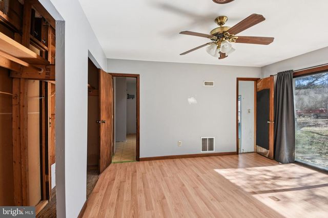 8292 SHILLING RD, Pasadena, MD 21122