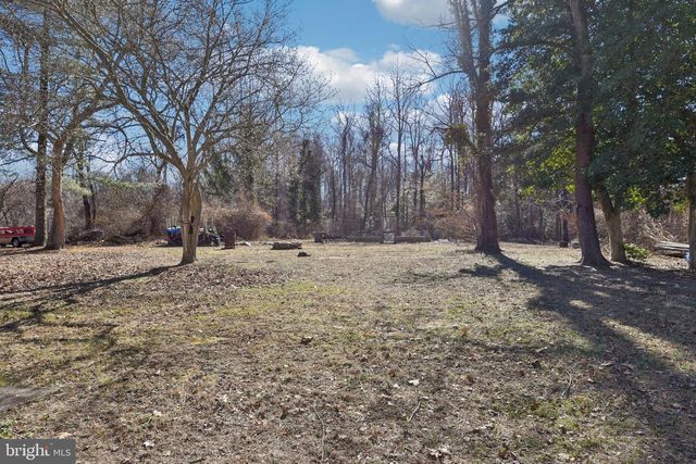 8292 SHILLING RD, Pasadena, MD 21122