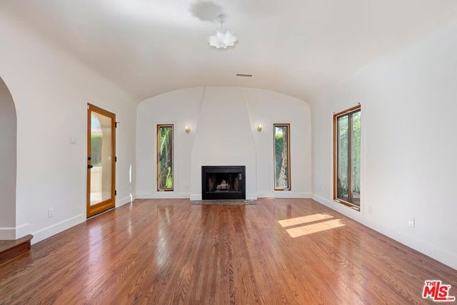 503 N Vista Street, Los Angeles, CA 90036