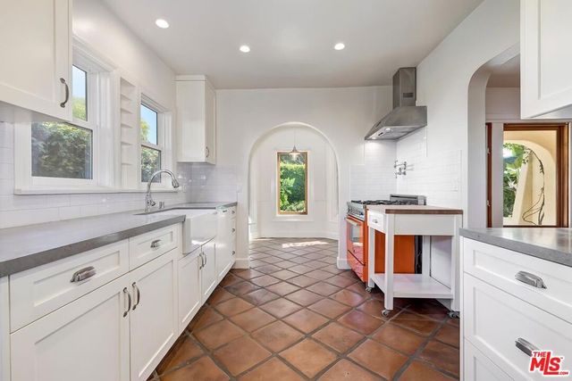 503 N Vista Street, Los Angeles, CA 90036