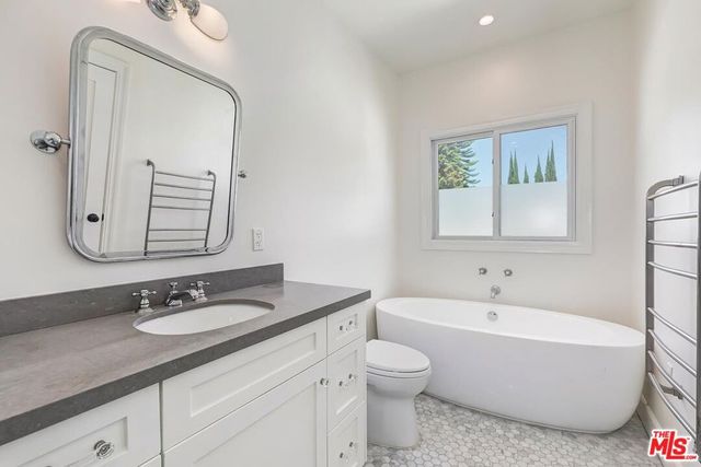 503 N Vista Street, Los Angeles, CA 90036