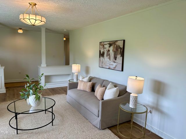 8467 Rich Valley Road, Bristol, VA 24202