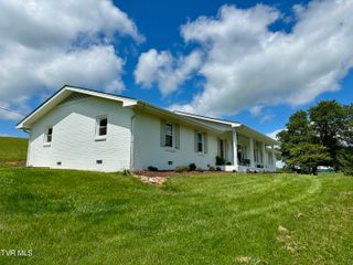 8467 Rich Valley Road, Bristol, VA 24202