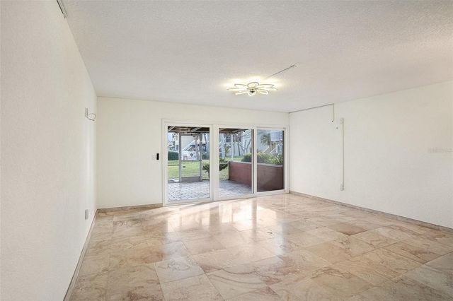 2424 W TAMPA BAY BOULEVARD I103, Tampa, FL 33607