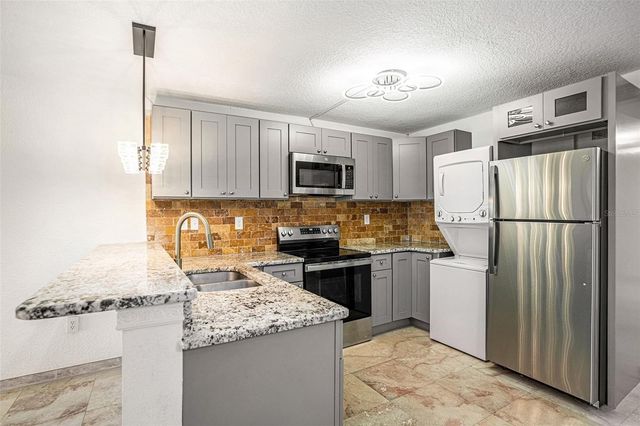 2424 W TAMPA BAY BOULEVARD I103, Tampa, FL 33607