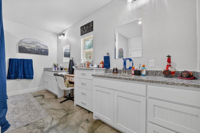 223 Julian Lane, Poolville, TX 76487