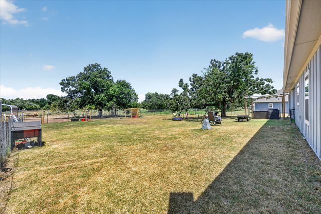 223 Julian Lane, Poolville, TX 76487