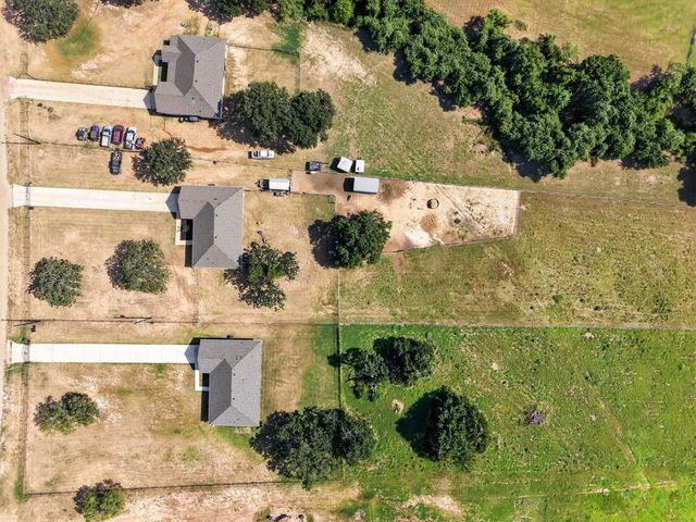 223 Julian Lane, Poolville, TX 76487