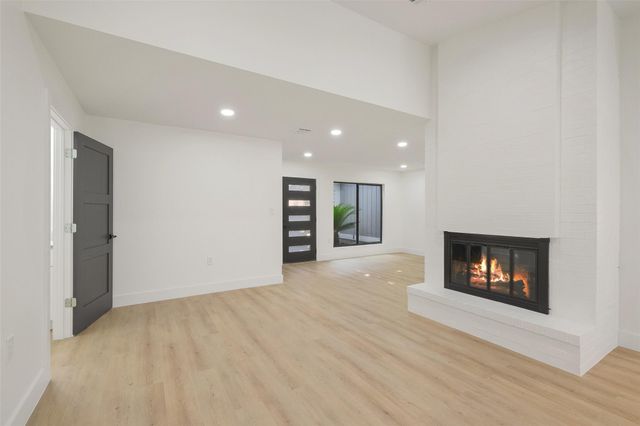 3327 Freshmeadows Drive, Houston, TX 77063