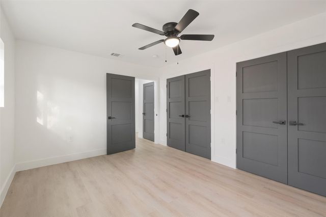 3327 Freshmeadows Drive, Houston, TX 77063