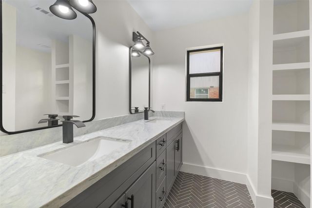 3327 Freshmeadows Drive, Houston, TX 77063