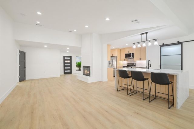 3327 Freshmeadows Drive, Houston, TX 77063