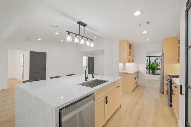 3327 Freshmeadows Drive, Houston, TX 77063