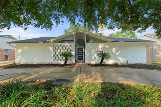 3327 Freshmeadows Drive, Houston, TX 77063