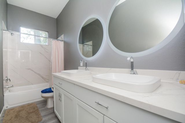 5422 Eastland Street, Houston, TX 77028