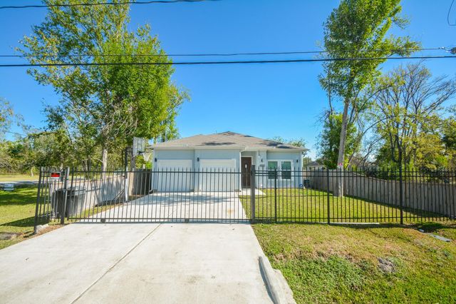 5422 Eastland Street, Houston, TX 77028