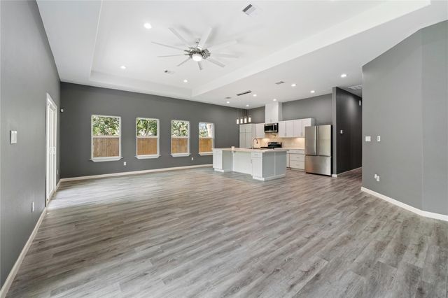 5422 Eastland Street, Houston, TX 77028