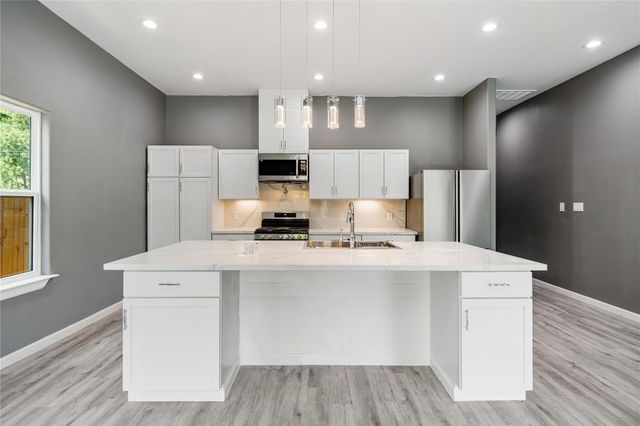 5422 Eastland Street, Houston, TX 77028