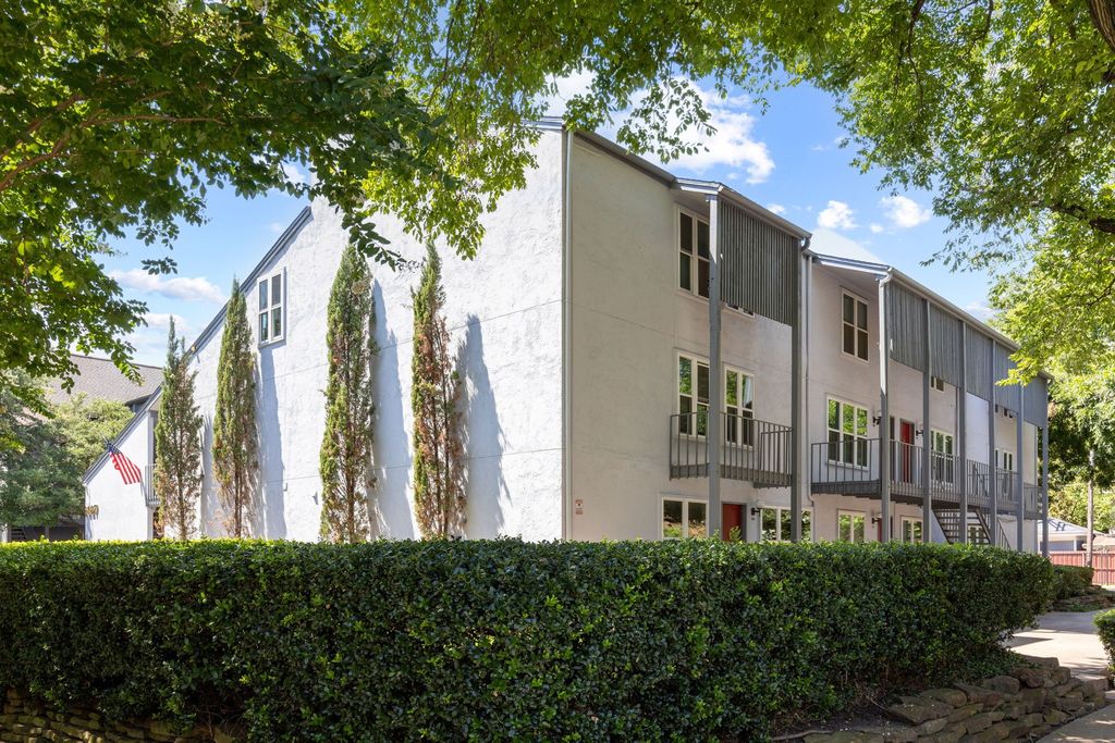 3827 Gilbert Avenue 214, Dallas, TX 75219