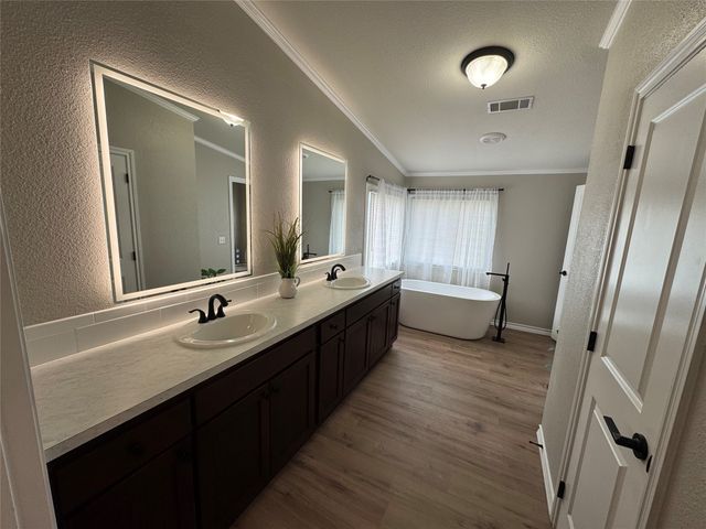 131 Lipan Trail, Weatherford, TX 76087
