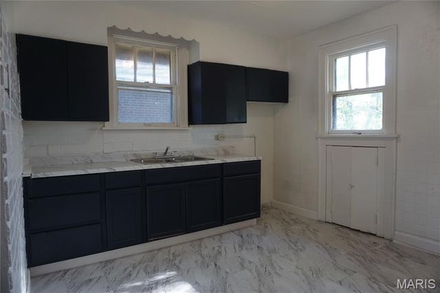 3336 Oakdale Avenue, St Louis, MO 63121