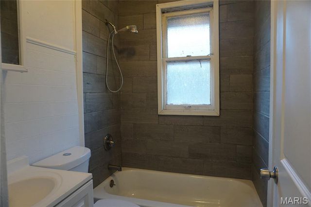 3336 Oakdale Avenue, St Louis, MO 63121