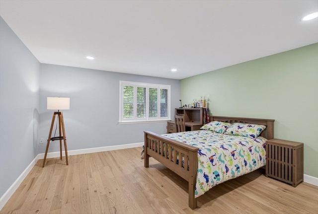4 Deer Grass Ln 4, Acton, MA 01720