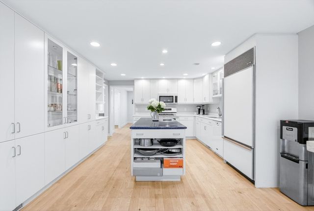 4 Deer Grass Ln 4, Acton, MA 01720